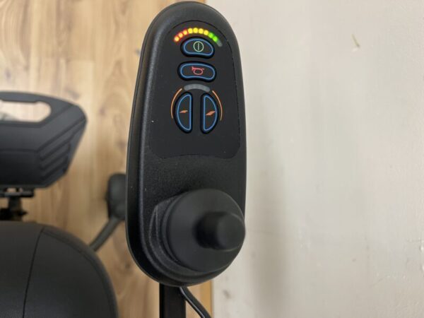 Excel E-smart + elektrische rolstoel met lift - Afbeelding 6